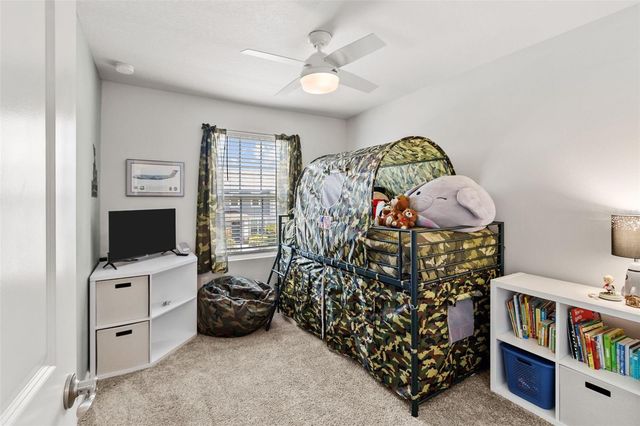 2421 HEARTH DRIVE, Odessa, FL 33556