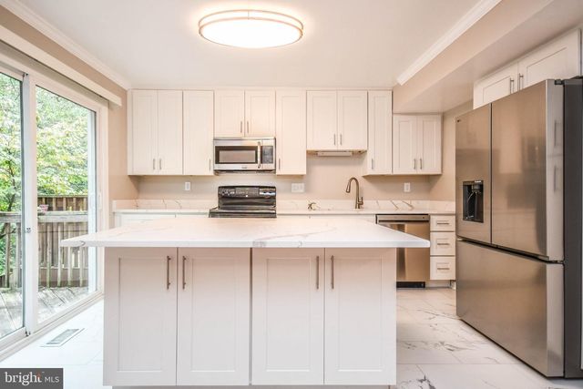 10036 MAPLE LEAF, Gaithersburg, MD 20886