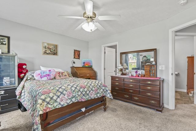 105 Bonnie Oak Dr, Lebanon, TN 37087