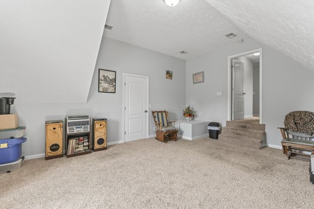 105 Bonnie Oak Dr, Lebanon, TN 37087