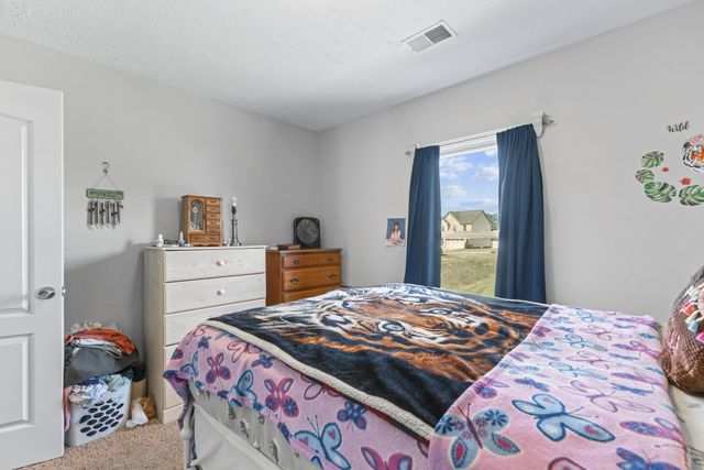 105 Bonnie Oak Dr, Lebanon, TN 37087