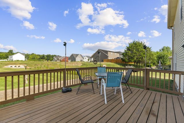105 Bonnie Oak Dr, Lebanon, TN 37087