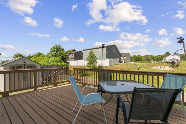 105 Bonnie Oak Dr, Lebanon, TN 37087