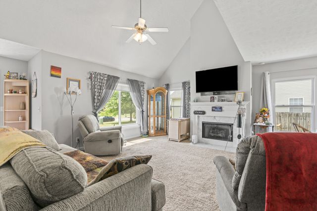 105 Bonnie Oak Dr, Lebanon, TN 37087