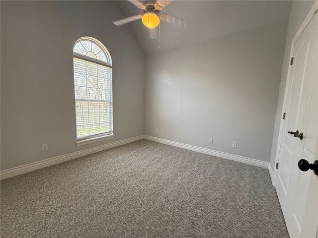 34 Witherby Drive, Bella Vista, AR 72714
