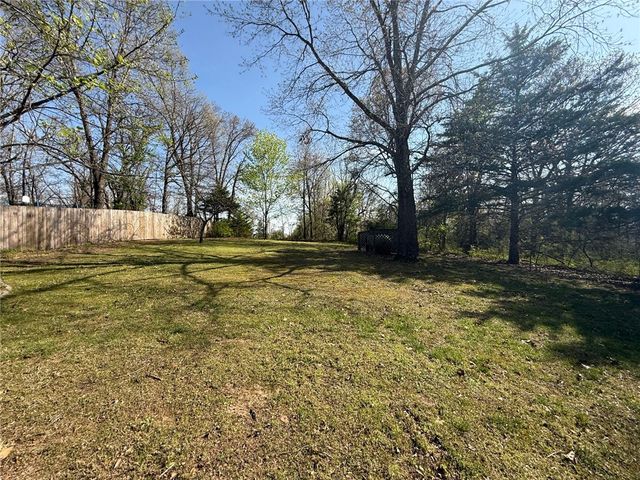 34 Witherby Drive, Bella Vista, AR 72714