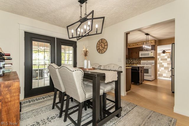 33510 Lake Shore Boulevard, Lakeline, OH 44095