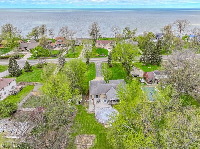 33510 Lake Shore Boulevard, Lakeline, OH 44095