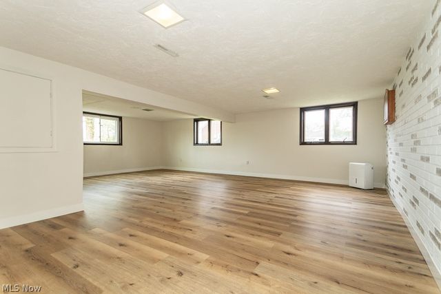 33510 Lake Shore Boulevard, Lakeline, OH 44095