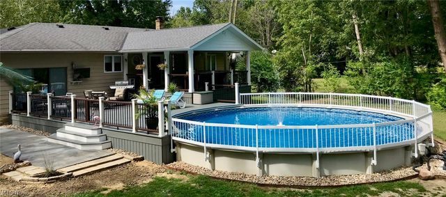 33510 Lake Shore Boulevard, Lakeline, OH 44095
