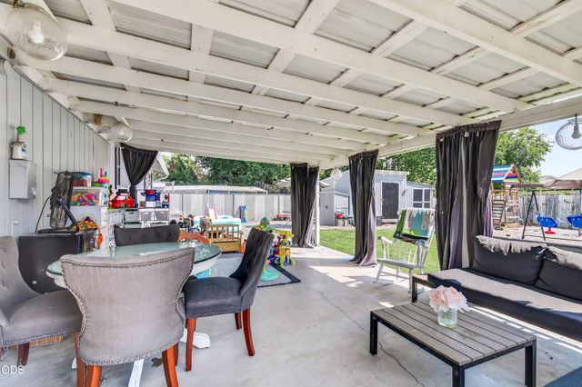 46 Tracy Avenue, Eagle Point, OR 97524