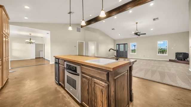 2460 Wranglers Retreat, Wichita Falls, TX 76310