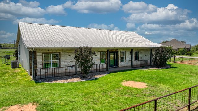 2460 Wranglers Retreat, Wichita Falls, TX 76310