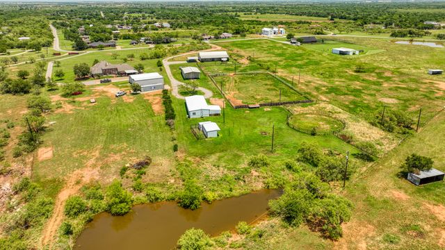 2460 Wranglers Retreat, Wichita Falls, TX 76310