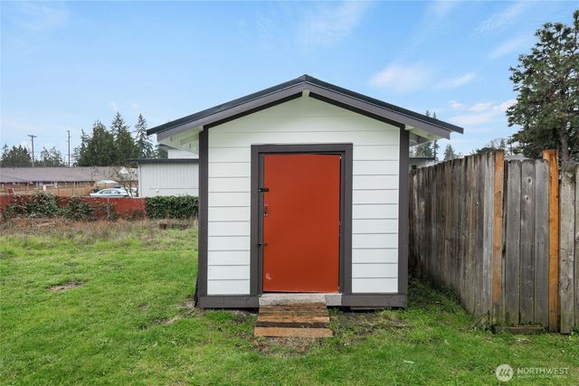 6146 - 6148 88th Street SW, Lakewood, WA 98499