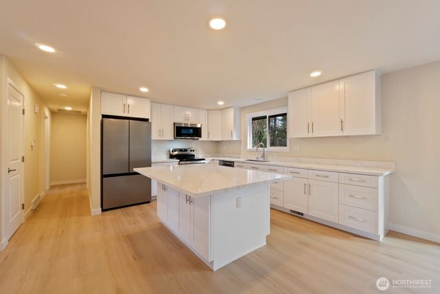 14522 NE 5th Street, Bellevue, WA 98007