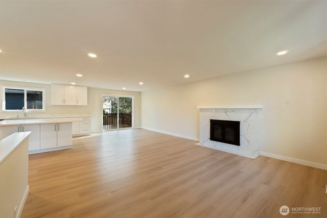 14522 NE 5th Street, Bellevue, WA 98007