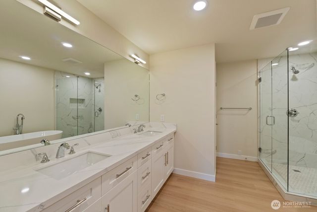 14522 NE 5th Street, Bellevue, WA 98007