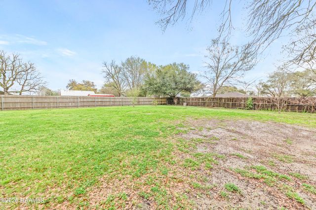 1168 Simon Angelle Road, Arnaudville, LA 70512