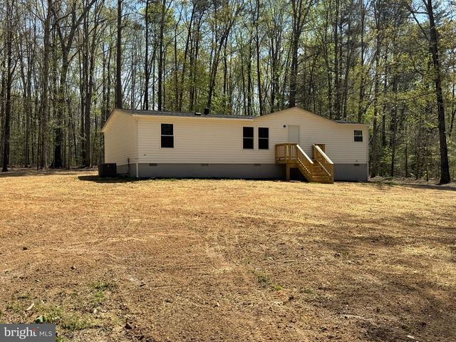 5003 HOLLY DR, Partlow, VA 22534