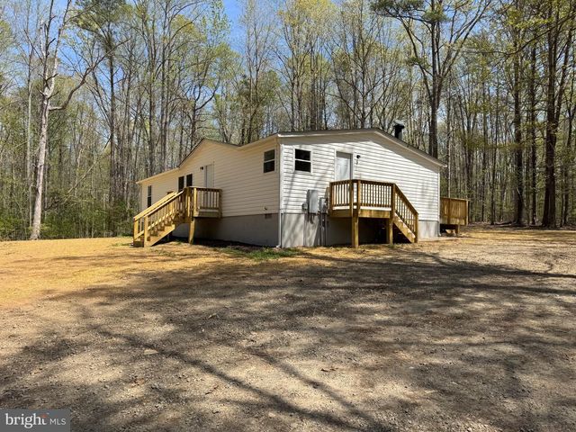 5003 HOLLY DR, Partlow, VA 22534