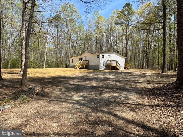 5003 HOLLY DR, Partlow, VA 22534