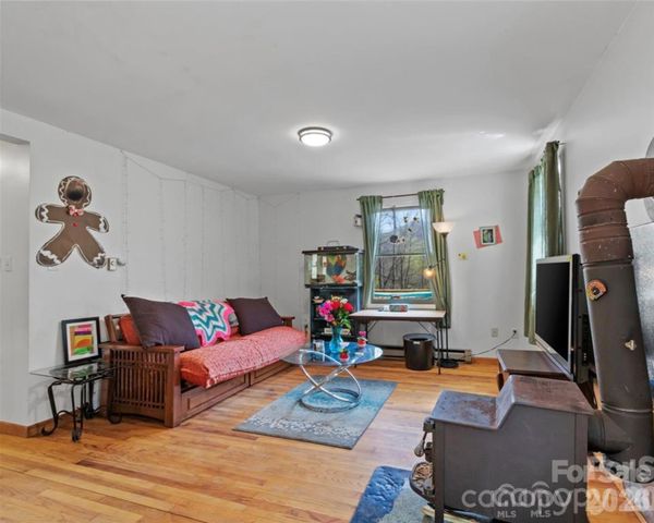 183 Stoney Fork Road, Barnardsville, NC 28709
