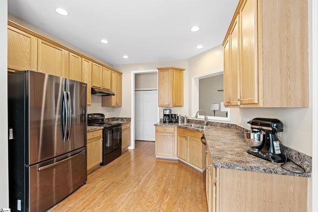 3 Frostweed Court, Simpsonville, SC 29680