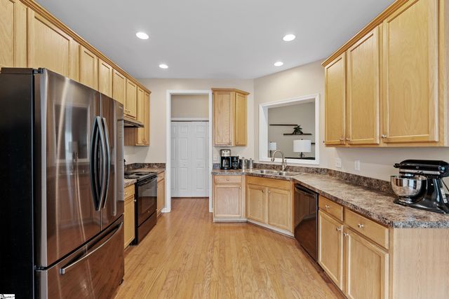 3 Frostweed Court, Simpsonville, SC 29680