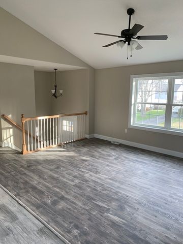 86 Beaumont Ave, Chicopee, MA 01013