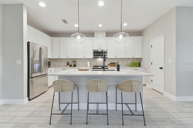5424 SILVER SUN DRIVE, Apollo Beach, FL 33572