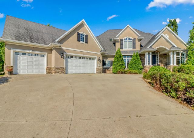 3706 Pebble Hills Dr, Fergus Falls, MN 56537