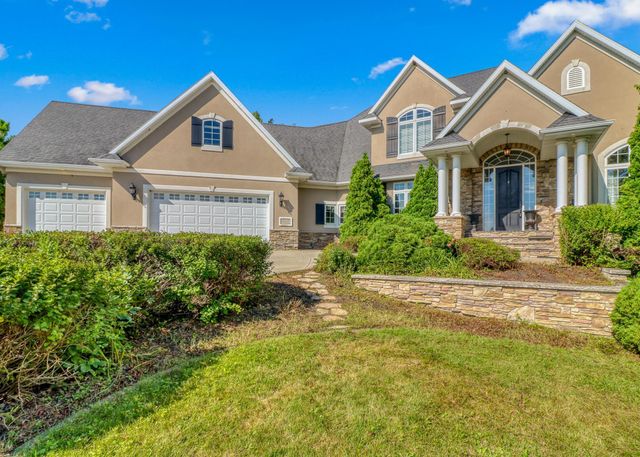 3706 Pebble Hills Dr, Fergus Falls, MN 56537