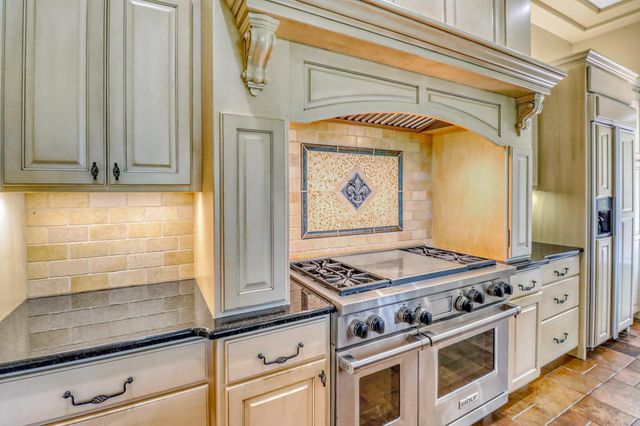 3706 Pebble Hills Dr, Fergus Falls, MN 56537