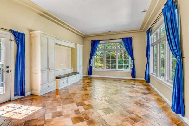 3706 Pebble Hills Dr, Fergus Falls, MN 56537