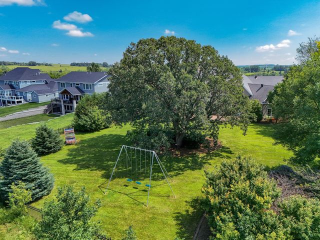 3706 Pebble Hills Dr, Fergus Falls, MN 56537