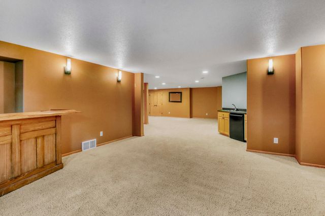 3706 Pebble Hills Dr, Fergus Falls, MN 56537