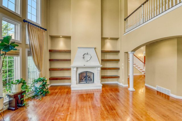 3706 Pebble Hills Dr, Fergus Falls, MN 56537