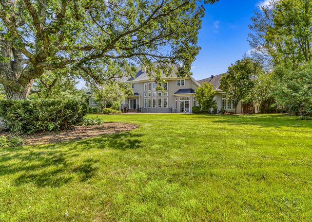 3706 Pebble Hills Dr, Fergus Falls, MN 56537