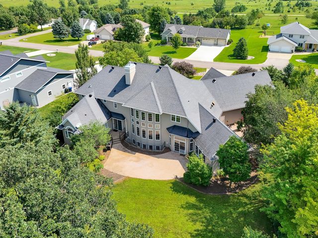 3706 Pebble Hills Dr, Fergus Falls, MN 56537