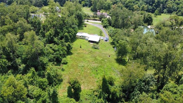 1238 Pinewood Rd, Irwin, PA 15642