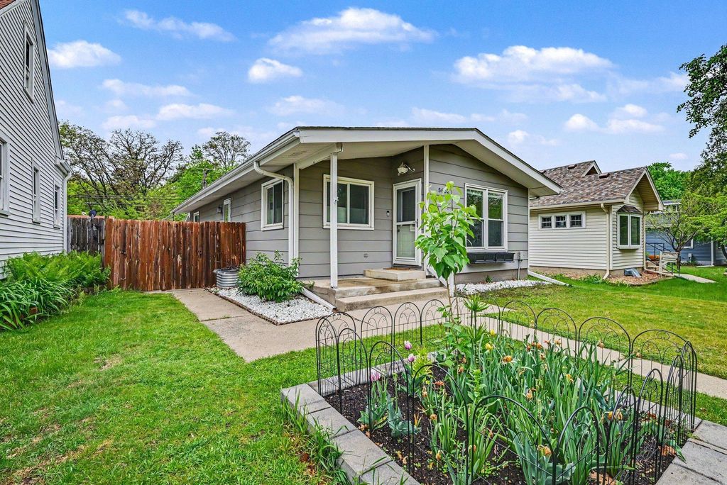 5652 46th Avenue S, Minneapolis, MN 55417