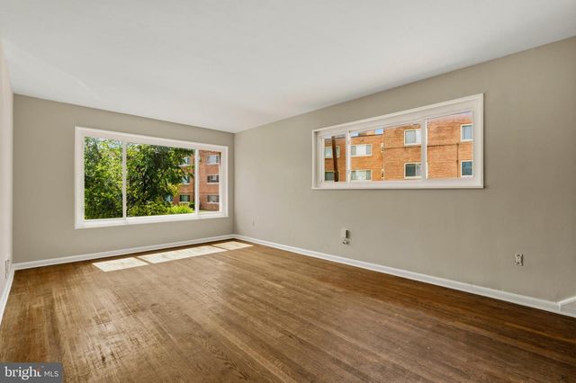5036 EASTERN AVE NE, Washington, DC 20017