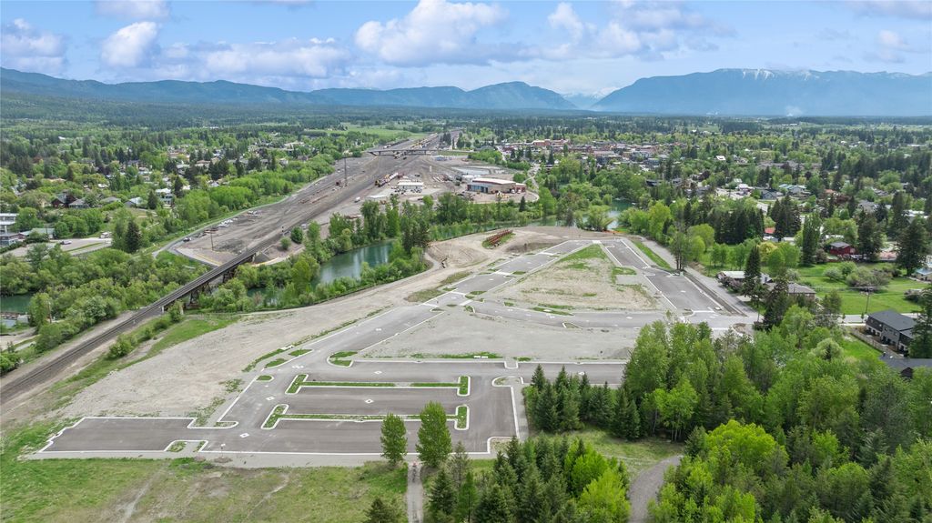 95 Karrow Avenue, Whitefish, MT 59937 photo 4