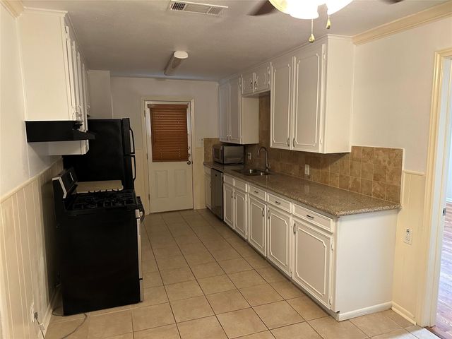 4214 Gano Street, Houston, TX 77009