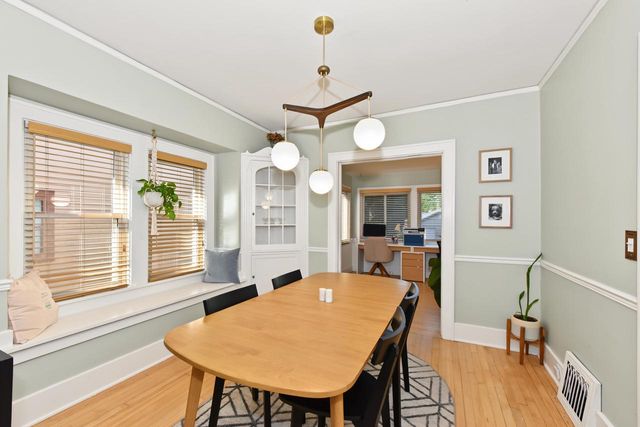 130 S James STREET, Waukesha, WI 53186