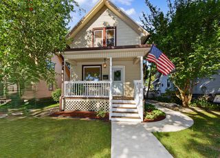 130 S James STREET, Waukesha, WI 53186
