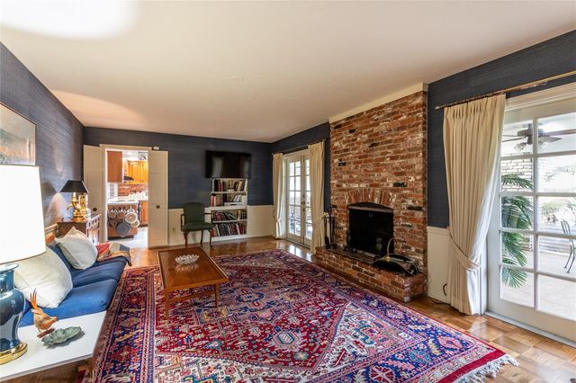 10114 HAMPTON PLACE, Tampa, FL 33618