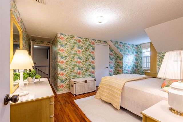 10114 HAMPTON PLACE, Tampa, FL 33618