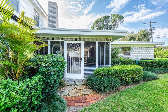 10114 HAMPTON PLACE, Tampa, FL 33618